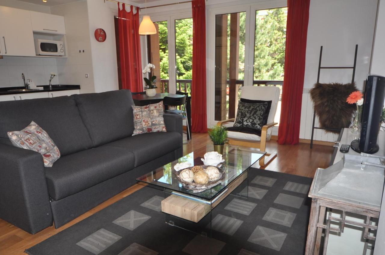 Apartamentos Tirol Formigal Exterior photo